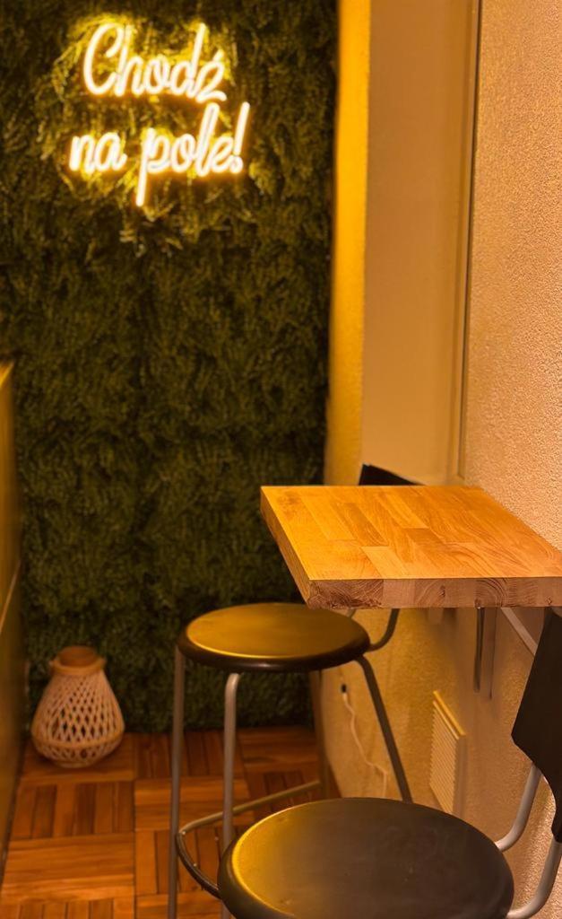 Apartamenty Czesc Krakow Cracóvia Exterior foto